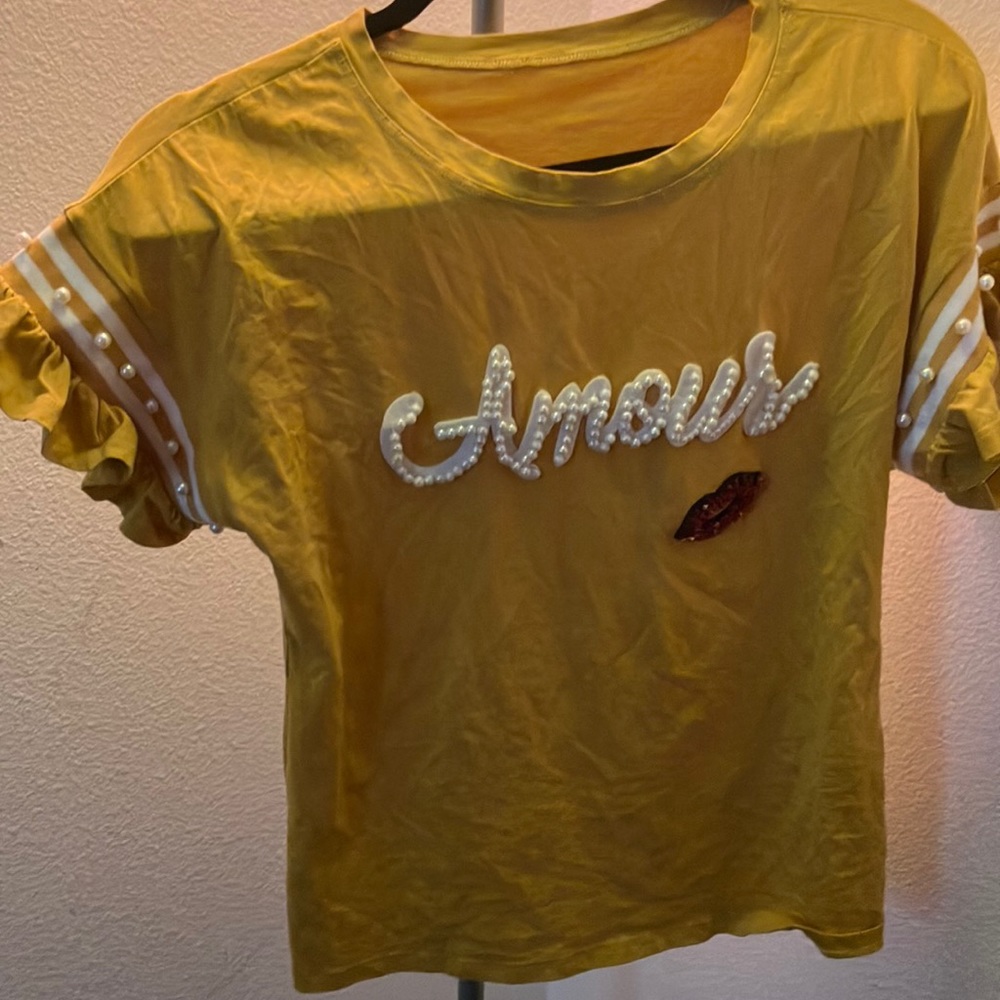 Yellow basic shirt